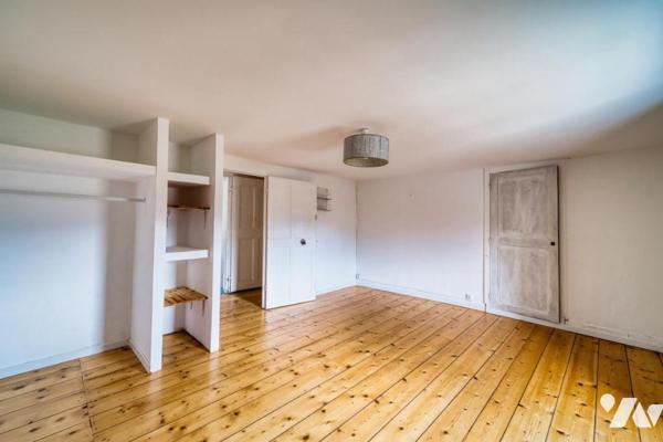 APPARTEMENT AVEC 120m² DE JARDIN - VARCES ALLIERES ET RISSET