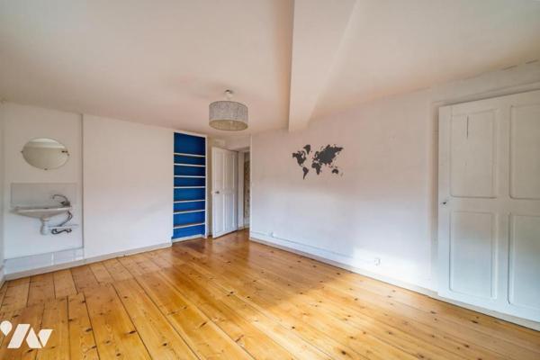 APPARTEMENT AVEC 120m² DE JARDIN - VARCES ALLIERES ET RISSET