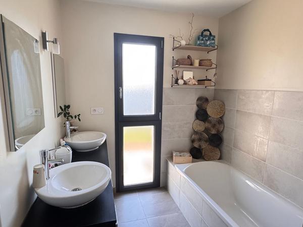 Maison Tonnay-Charente 4 pièce(s) 94m²