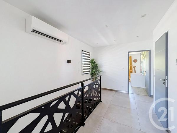 Maison à vendre  6 pièces - 145,92 m 2   LONGVIC  - 21