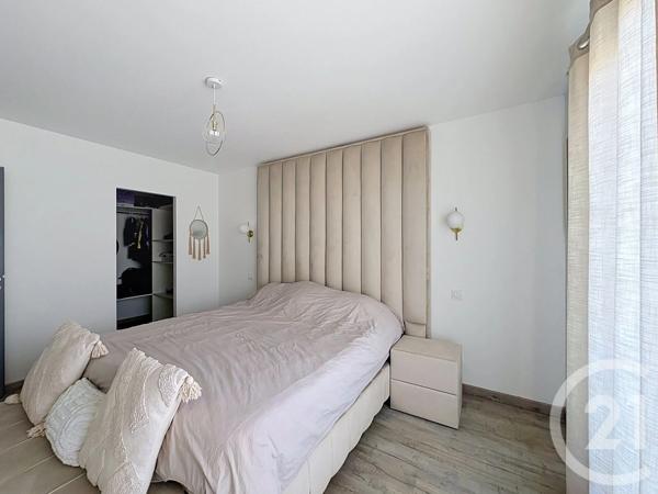 Maison à vendre  6 pièces - 145,92 m 2   LONGVIC  - 21