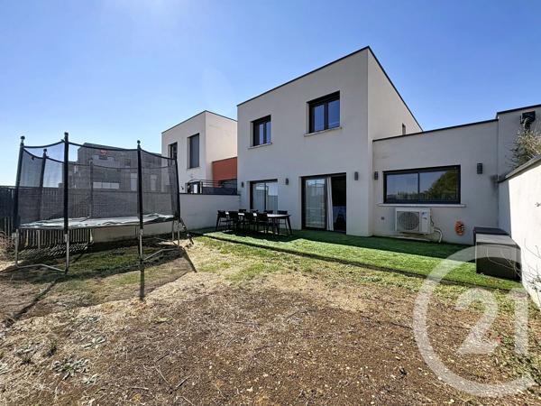 Maison à vendre  6 pièces - 145,92 m 2   LONGVIC  - 21