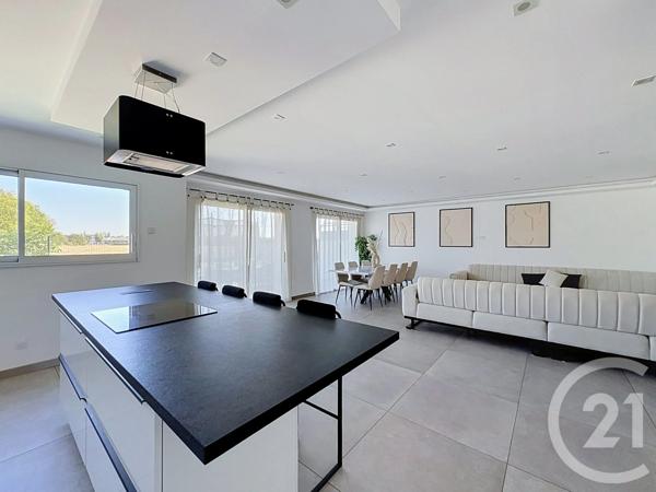 Maison à vendre  6 pièces - 145,92 m 2   LONGVIC  - 21