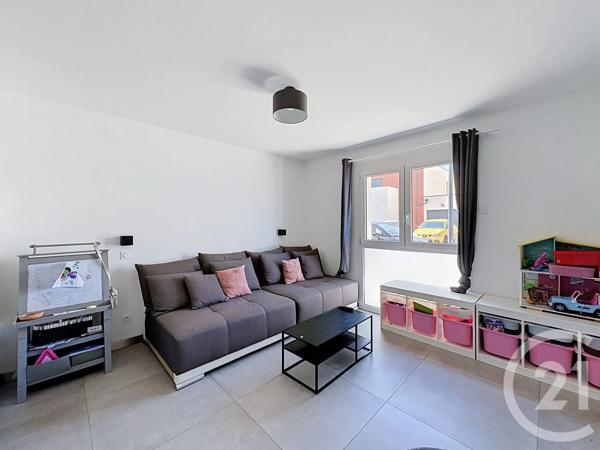 Maison à vendre  6 pièces - 145,92 m 2   LONGVIC  - 21