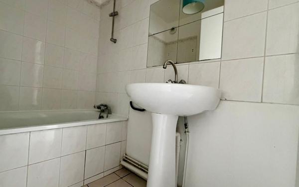 Appartement à louer    1 pièce •  Le Plessis-Trévise