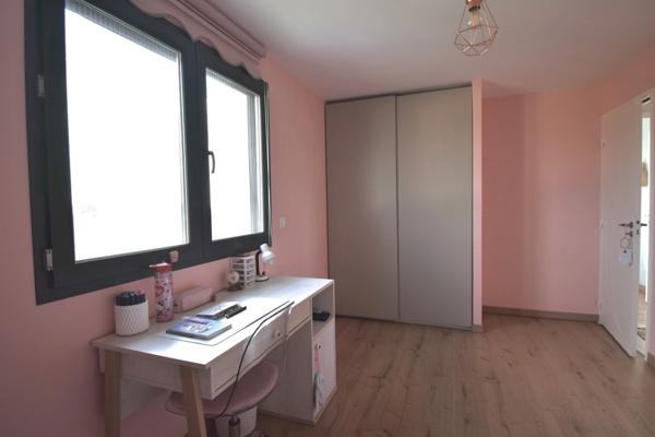 Villa contemporaine de 151 m² avec grand garage