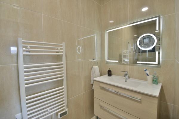 Villa contemporaine de 151 m² avec grand garage