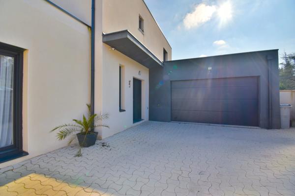 Villa contemporaine de 151 m² avec grand garage