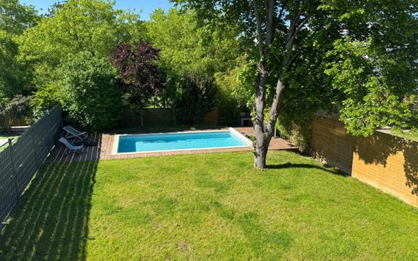 Maison à vendre    5 pièces • 130,07 m2 Saint-Maur-des-Fossés