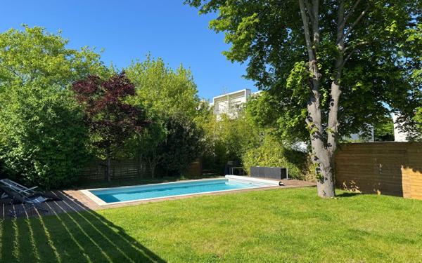 Maison à vendre    5 pièces • 130,07 m2 Saint-Maur-des-Fossés