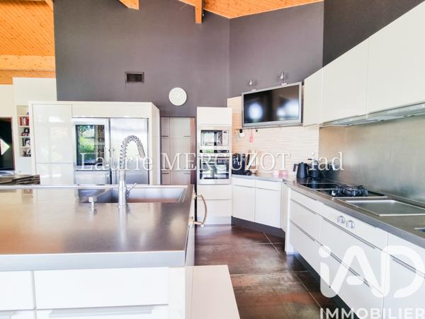 Maison à vendre 7 pièces 260 m² Pollestres