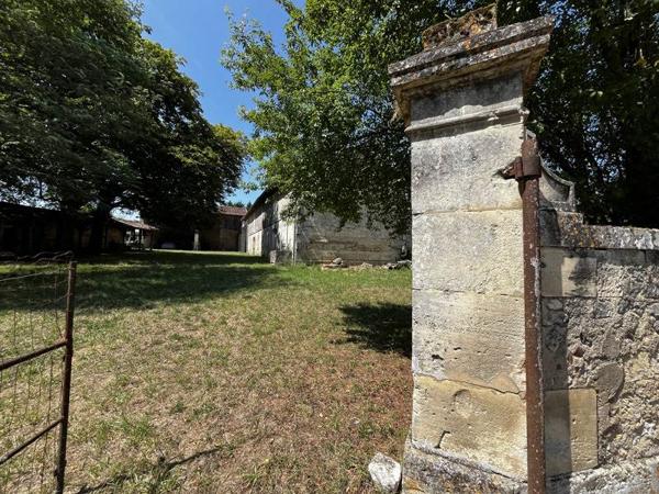 Maison à vendre |  Louzac-Saint-André |  2 pièces