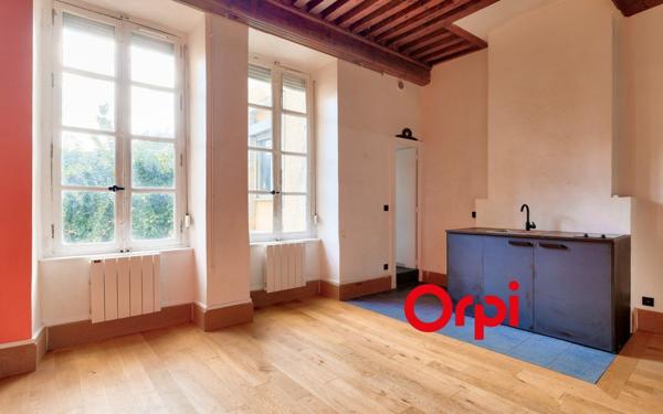 Appartement à vendre    1 pièce • 30,33 m2 Lyon 1