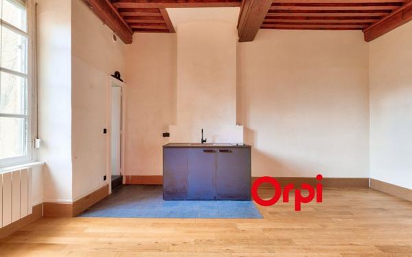 Appartement à vendre    1 pièce • 30,33 m2 Lyon 1