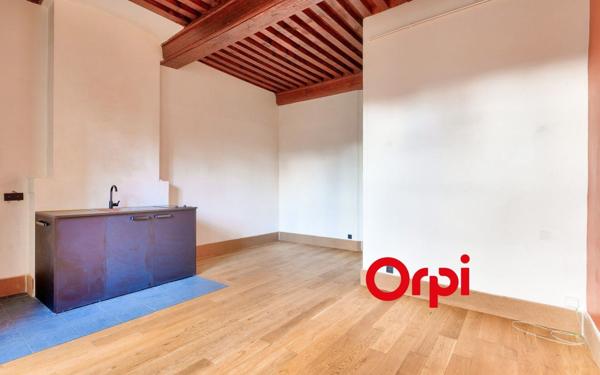 Appartement à vendre    1 pièce • 30,33 m2 Lyon 1