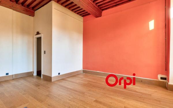 Appartement à vendre    1 pièce • 30,33 m2 Lyon 1