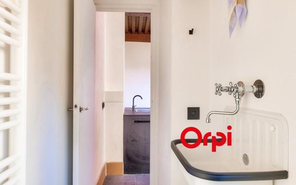 Appartement à vendre    1 pièce • 30,33 m2 Lyon 1