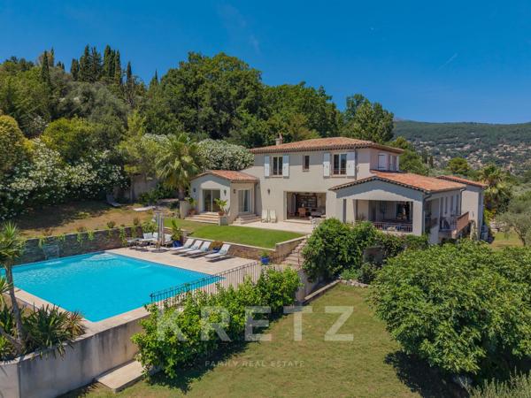 CHÂTEAUNEUF-DE-GRASSE – Propriété familiale d'exception avec vues panoramiques nature et mer