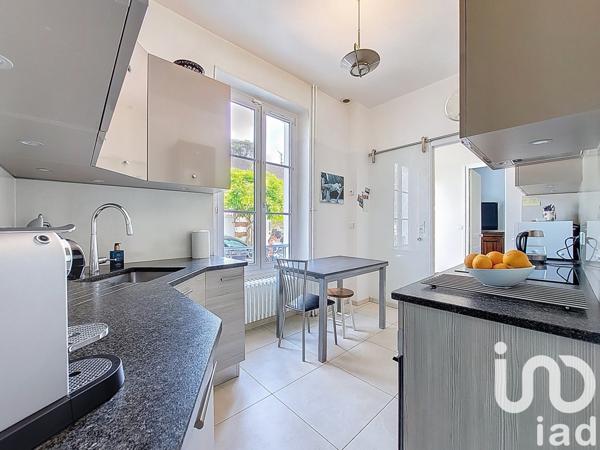 Maison à vendre 8 pièces 233 m² Saint-Germain-lès-Corbeil