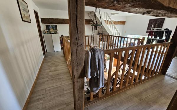 Maison à vendre    7 pièces •  Saint-Agnant-de-Versillat