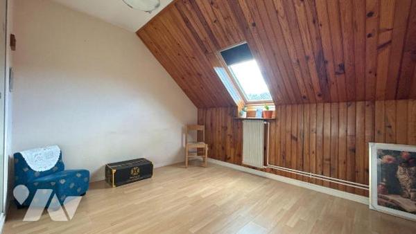 A vendre - Châlons-en-Champagne secteur sud - Pavillon de type 5 sur sous-sol complet

Située...