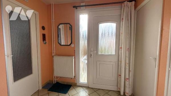 A vendre - Châlons-en-Champagne secteur sud - Pavillon de type 5 sur sous-sol complet

Située...