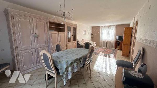 A vendre - Châlons-en-Champagne secteur sud - Pavillon de type 5 sur sous-sol complet

Située...