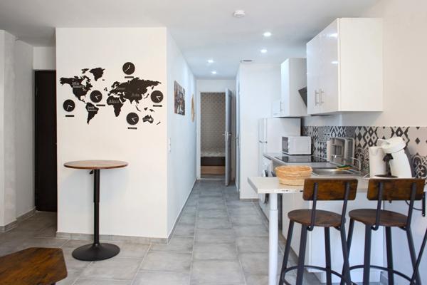 Appartement
                                                                                                                                                                                                                                                                                                                        2 pièce(s)                                                                                                                                                                                                          1 chambre(s)                                                                                                                                                                                                          32.27  m²