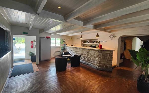 Maison à vendre    7 pièces •  Montpezat-de-Quercy