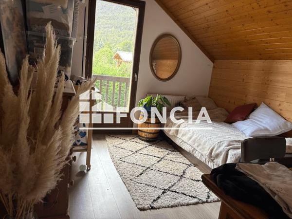 À vendre Maison 5 pièces 97.84 m² - Saint-martin-de-queyrières 05120