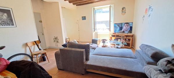 Immeuble de rapport à vendre à Chalo Saint Mars avec un loyer mensuel de 4008 € HC- Investissement idéal