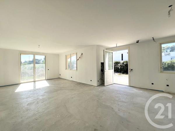 Maison à vendre  6 pièces - 145 m2 LA LONDE LES MAURES - 83