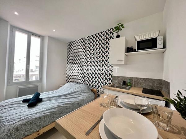 Location appartement Le Pradet - 1 pièce(s) - 18 m² - 575 €/mois