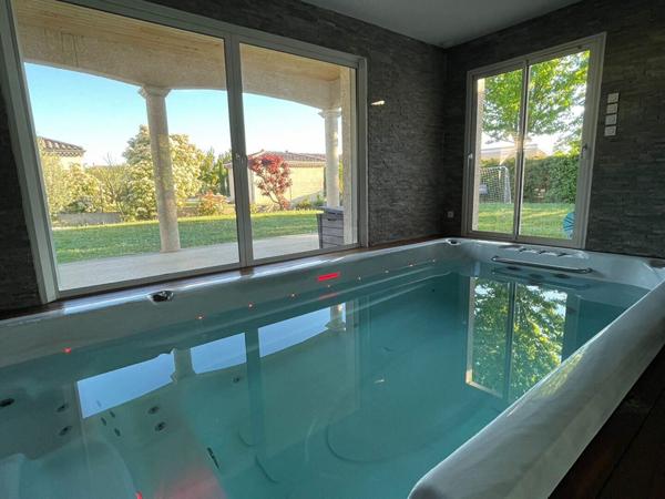 Maison à vendre    8 pièces •  Romans-sur-Isère