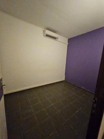A louer BUREAU MEDICAL - 50 M² - CAYENNE