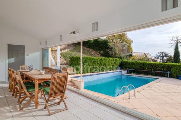 Secteur Crépieux- Maison atypique 5P de 177 m² - Vue Remarquable -