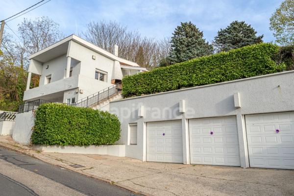 Secteur Crépieux- Maison atypique 5P de 177 m² - Vue Remarquable -