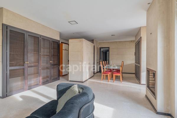 Secteur Crépieux- Maison atypique 5P de 177 m² - Vue Remarquable -