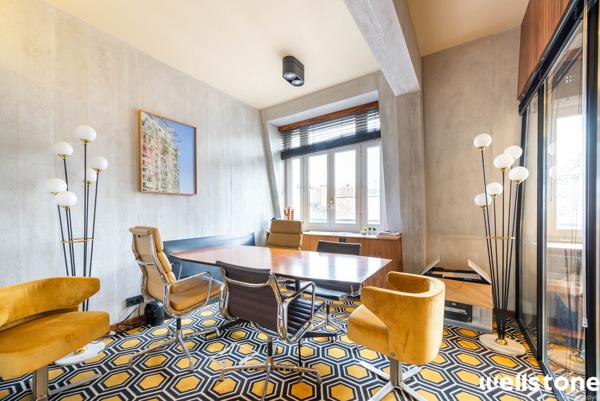 Bureaux à louer à PARIS 75008