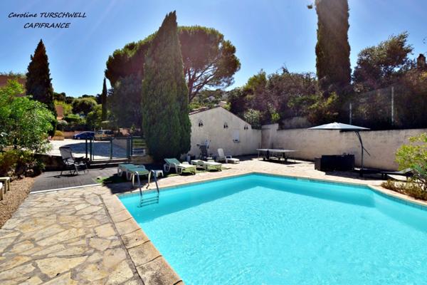 CAVALAIRE SUR MER (83) - PROPRIETE UNE MAISON DE 205 M² (EN 2 APPARTEMENTS) + T2 DE 33 M² - PISCINE AU SEL - TERRAIN DE 1500 M² CLOS ET PAYSAGE -