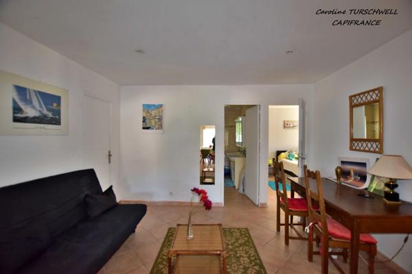 CAVALAIRE SUR MER (83) - PROPRIETE UNE MAISON DE 205 M² (EN 2 APPARTEMENTS) + T2 DE 33 M² - PISCINE AU SEL - TERRAIN DE 1500 M² CLOS ET PAYSAGE -