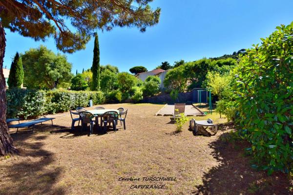 CAVALAIRE SUR MER (83) - PROPRIETE UNE MAISON DE 205 M² (EN 2 APPARTEMENTS) + T2 DE 33 M² - PISCINE AU SEL - TERRAIN DE 1500 M² CLOS ET PAYSAGE -