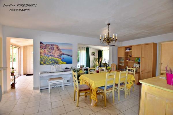 CAVALAIRE SUR MER (83) - PROPRIETE UNE MAISON DE 205 M² (EN 2 APPARTEMENTS) + T2 DE 33 M² - PISCINE AU SEL - TERRAIN DE 1500 M² CLOS ET PAYSAGE -