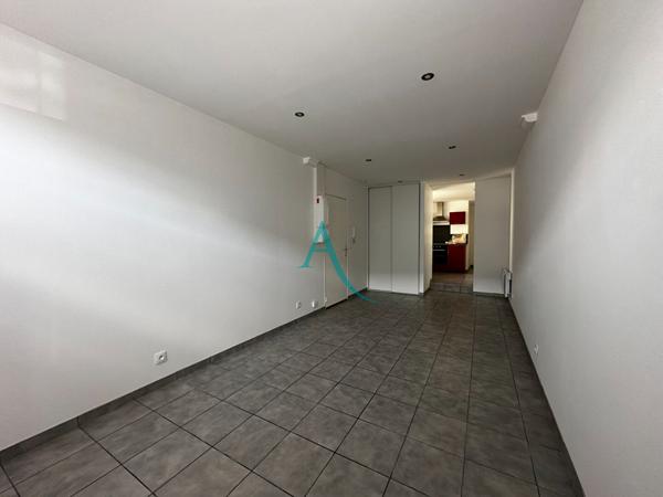 L'ADRESSE VOUS PROPOSE UN T2 DE 43M2 DANS LE SECTEUR DE GRAVILLE !