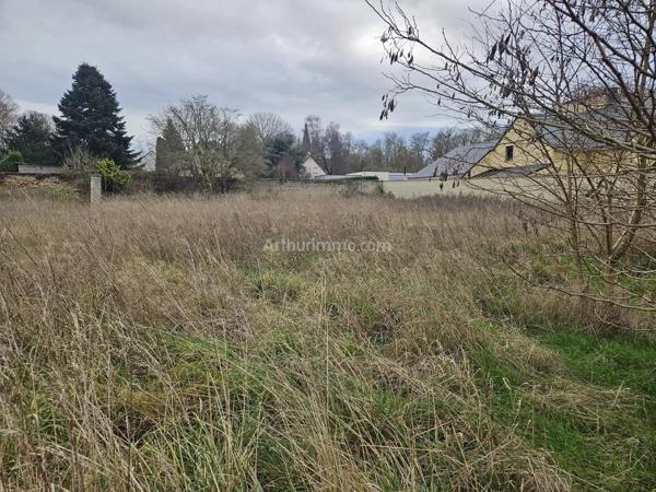 Vente                                                      Terrain
                        
                                         950 m2                     à Fleury-sur-Orne