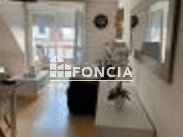 Location Studio 47.34 m² - 2 BIS RUE GASTON GARRY Rue 80120