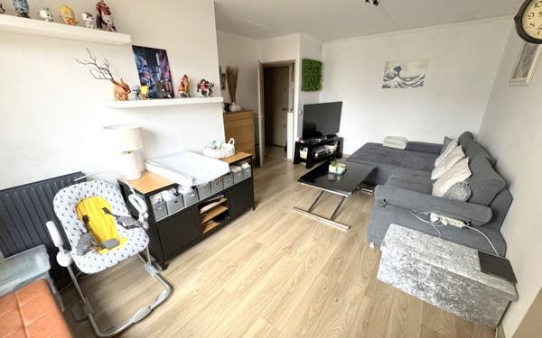 Appartement à vendre    2 pièces • 43,04 m2 Villeparisis