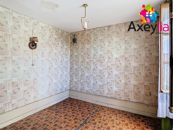 Vindecy (71110) A VENDRE - VINDECY - MAISON DE BOURG AVEC DEPENDANCES ET TERRAIN