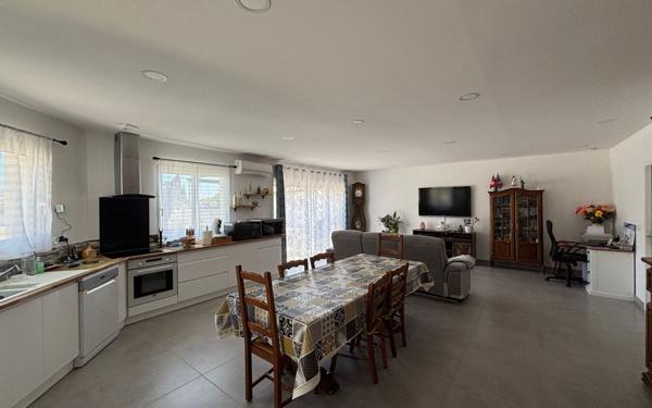 Maison à vendre    4 pièces •  Marguerittes