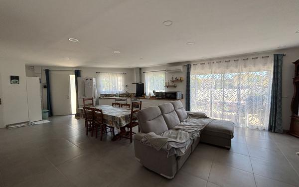 Maison à vendre    4 pièces •  Marguerittes